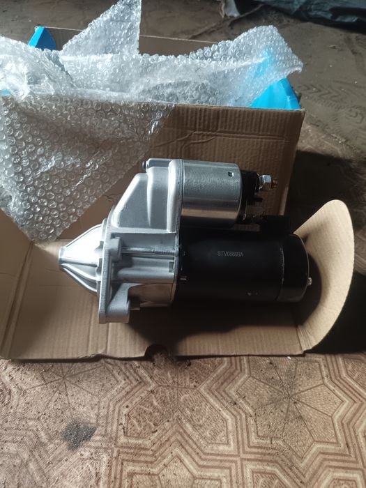 Продам стартер на Митсубиси новый