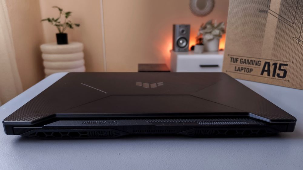 ASUS TUF Gaming A15 FA506ICB – Ryzen 5 4600H / RTX 3050 4GB / 16GB RAM / SSD 512GB / 15.6" 144Hz