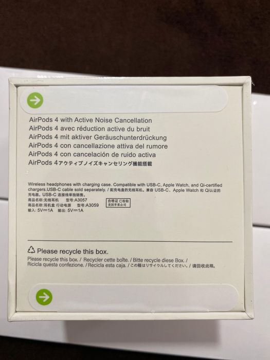 Наушники Airpods 4