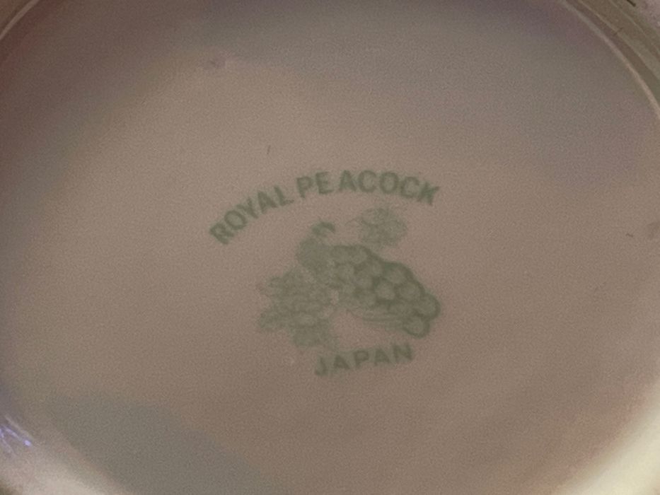Vază  „Royal Peacock” – Porțelan Toyo Japan