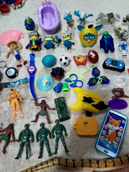 Детски играчки,коли,човечета