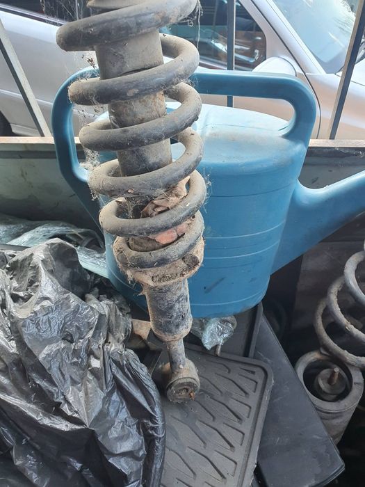 Пружини и амортисьори за Тойота Ленд Крузер J120