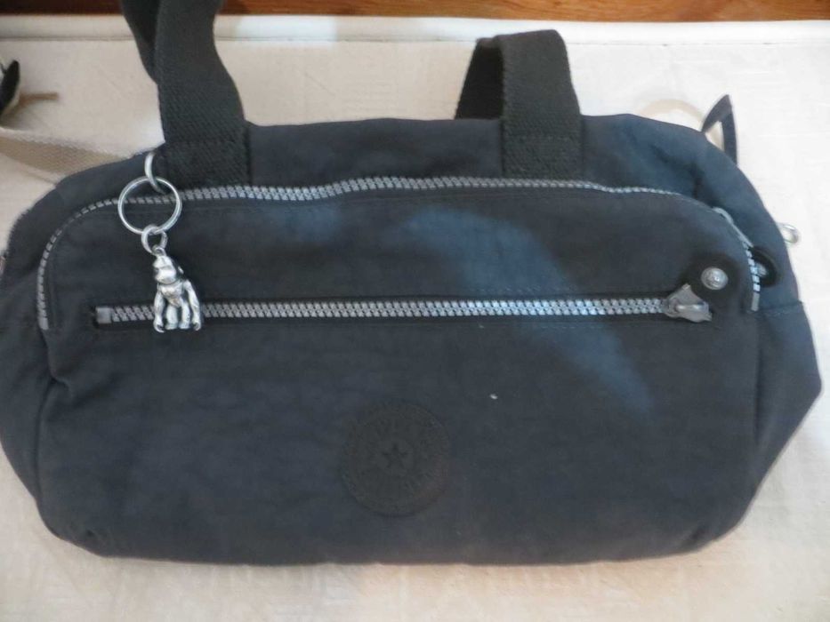 Дамски чанти  Kipling, Desigual