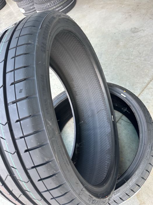 Летен спорт пакет ARIVO 255/30R22 295/25R22 БОРД 2553022 2952522