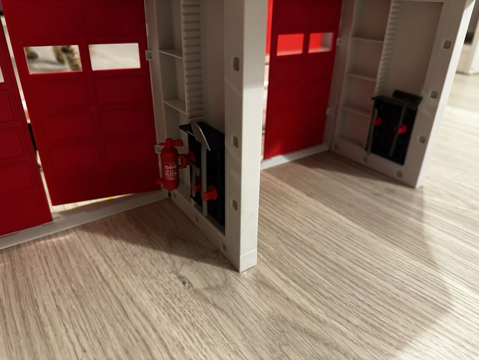 Stație de pompieri Playmobil + elicopter + figurine