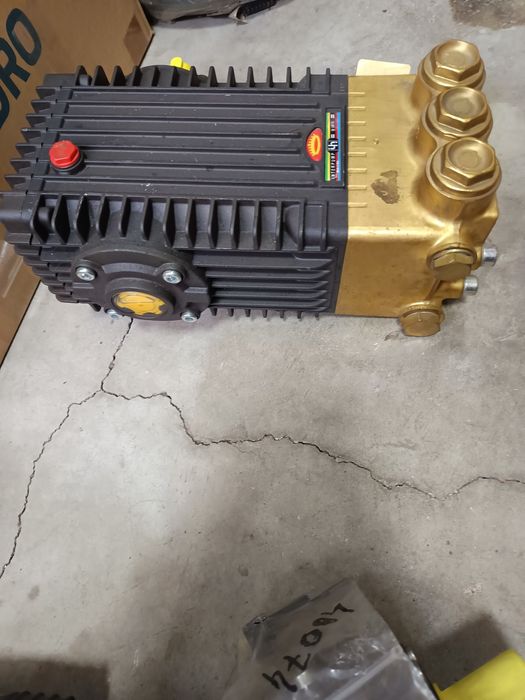 Помпа за високо налягане Interpump W5015 -500 бара