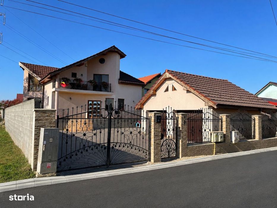 Vând casă modernă