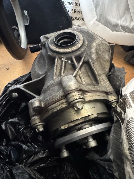 Mercedes W205 C300 на части na chasti