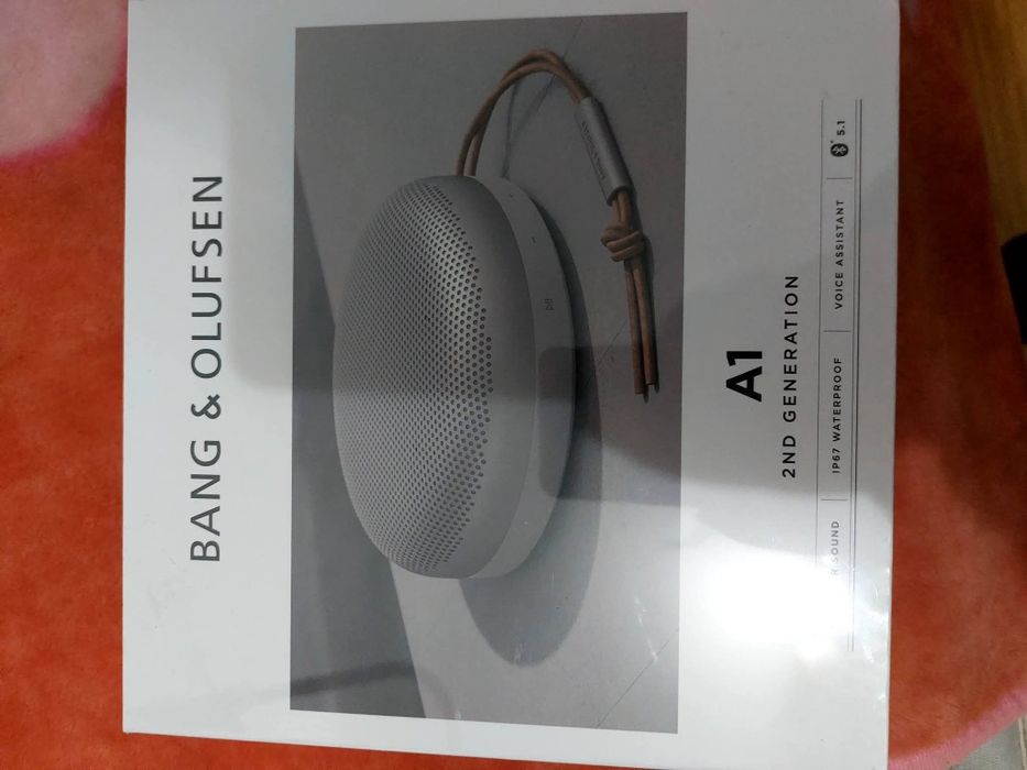 Колонка Bang and Olufsen
