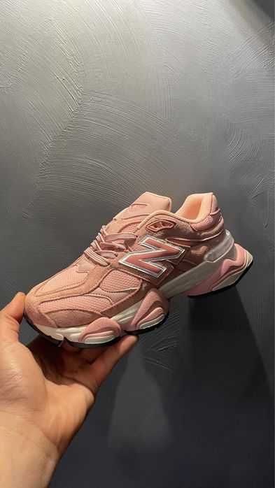 New Balance 9060