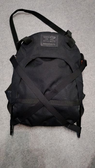 Продавам Minimeis G4 – раница/седалка за носене на дете на рамене