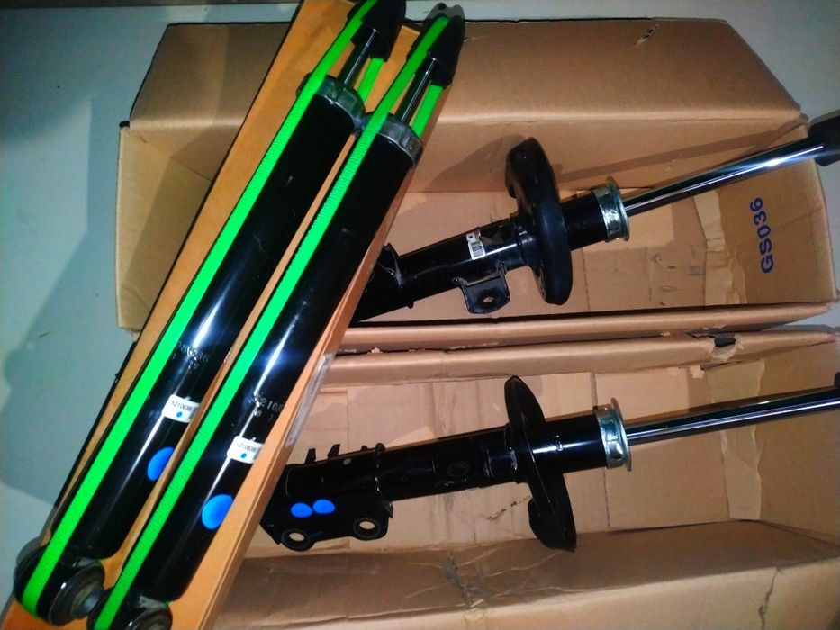 Задние амортизаторы шевроле авео т300 артикул. Амортизаторы gm 95077490. Амортизатор кобальт. Кобальт амортизатор gm. Амортизатор передний шевроле кобальт.