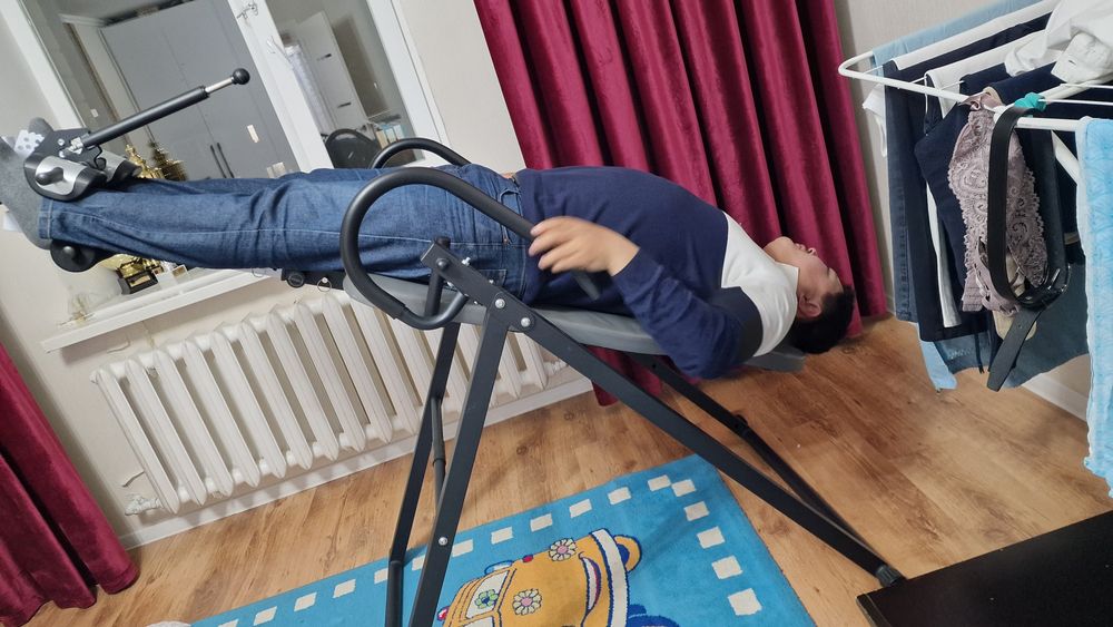 Продаю инверсионный стол Genau