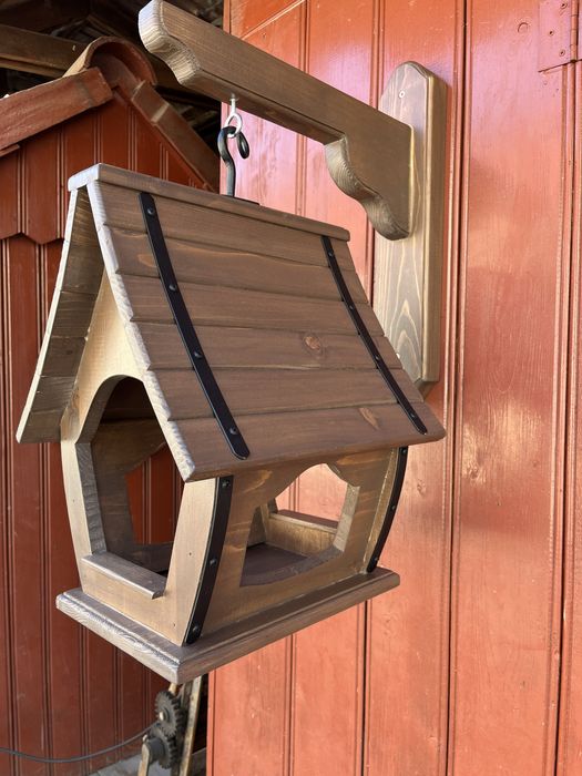 Casuta hranitor pasari