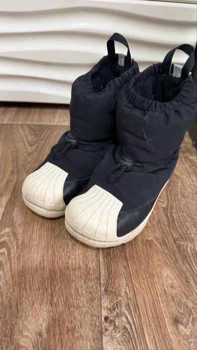 Продам детские дутики