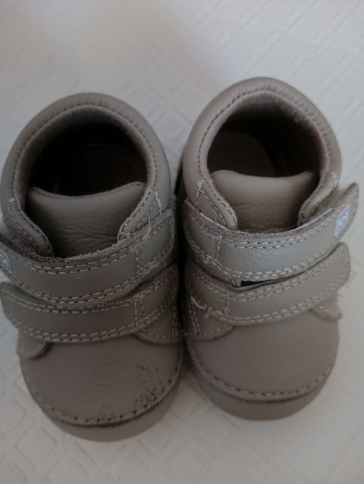 Модерни бебешки обувки за прохождане Barefoot в бежовоо