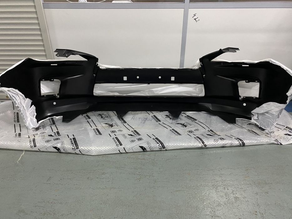 Бампер передный Лексус/Lexus LX 570