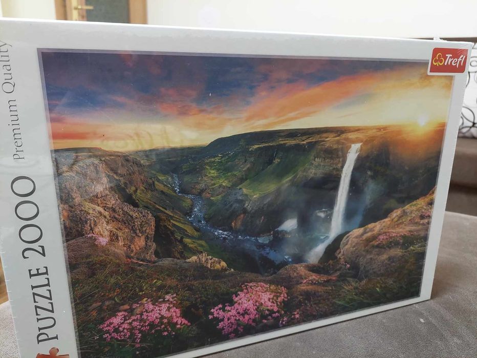 Пъзел 2000 части