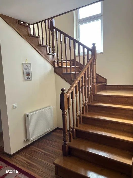 Platoul Cornesti - Vanzare casa 5 camere - Str. Posada