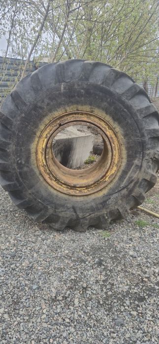 шина с диском на К702