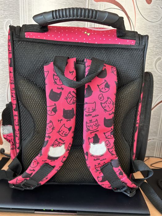 Продам рюкзак для девочки