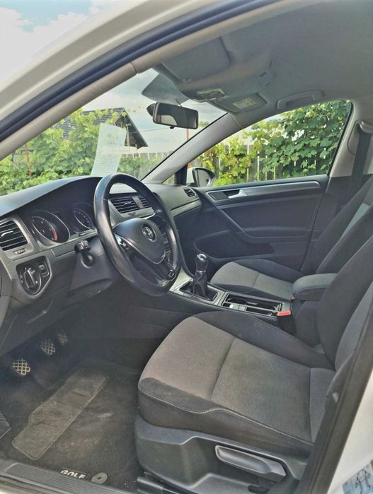 Vand masina Volkswagen Golf 2015