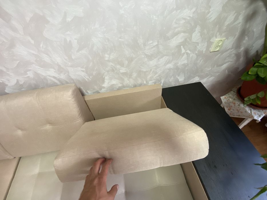 Диван угловой  моноблок рассклодной