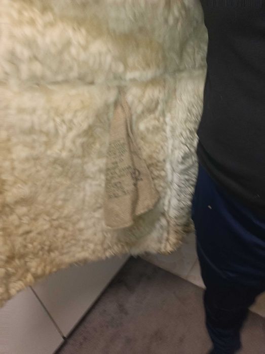 haină de piele de oaie