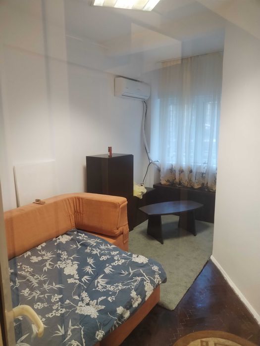 Garsoniera de inchirat centru