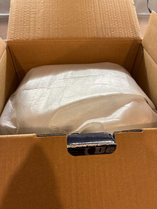 кафе машина  Делонги Stilosa  15 bar, 1100 W, 1 л, Черен