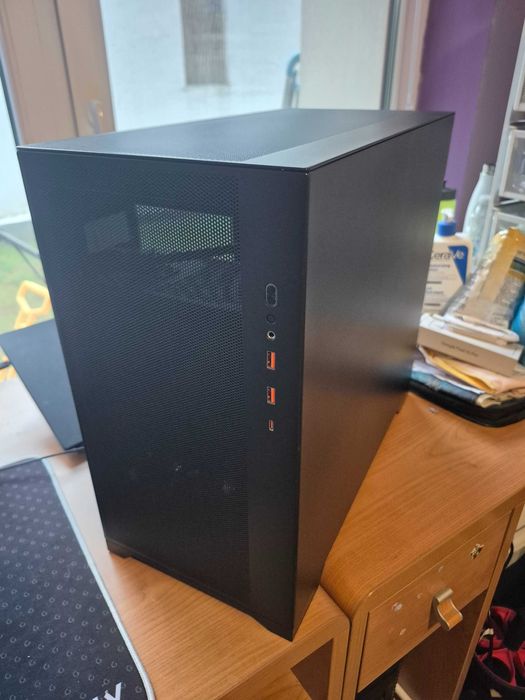 Геймърски компютър Ryzen 5 7600 / RX 7800 XT 16GB / 32GB DDR5