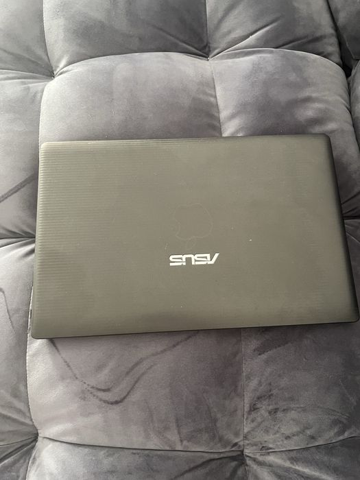 Ноутбук Asus черный