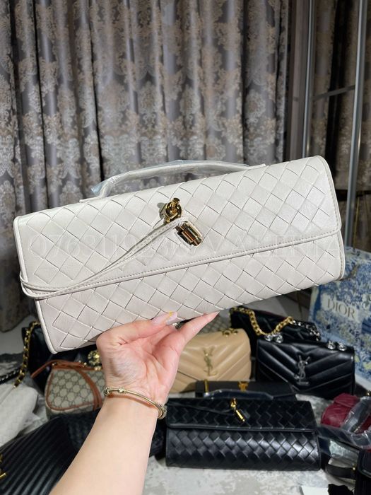 Geanta tip Plic - Bottega Veneta - Andiamo Clutch Ivoire