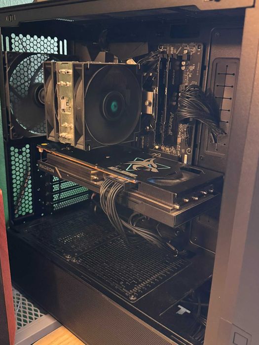 Геймърски компютър RX6700XT, Ryzen 5 5600, 32 ram
