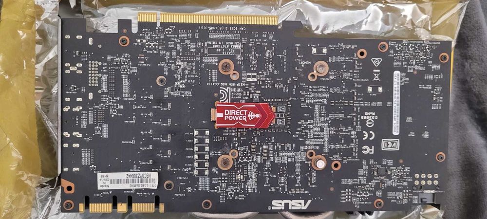 Placă Video ASUS GeForce GTX 1070, 8GB GDDR5 – Performanță și Fiabilitate