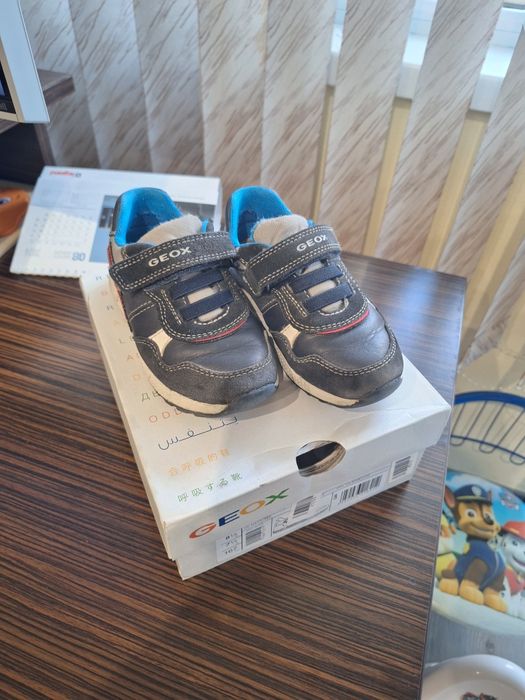 Маратонки Geox 25 номер.