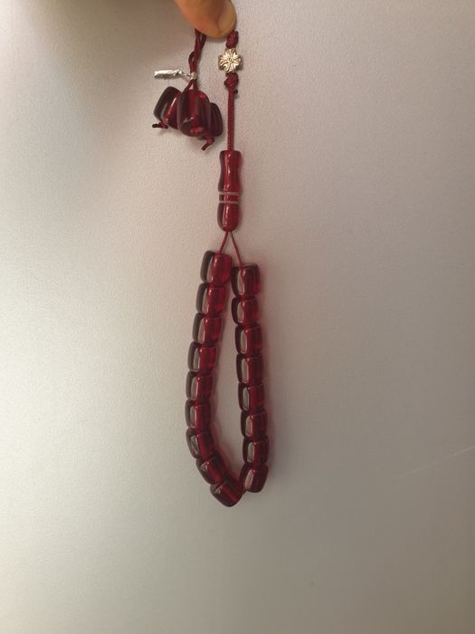 Продавам броеница