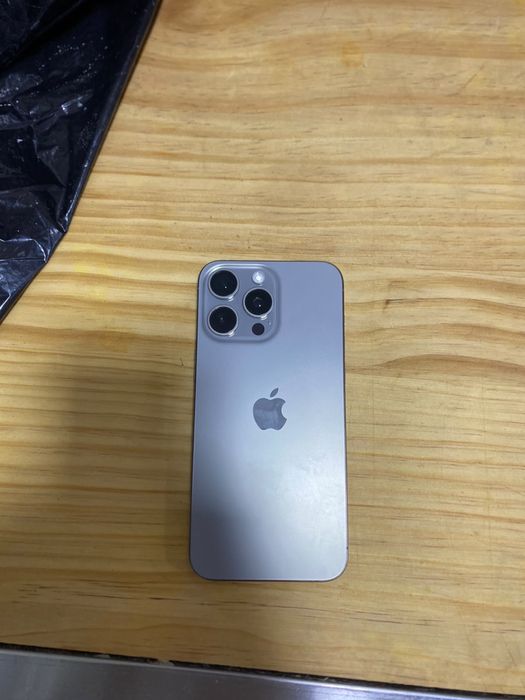 Прадаётся Iphone 15 pro Max 256GB