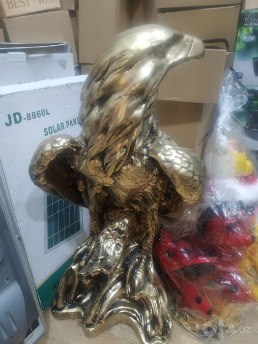 Фигуры для сада Золотой Лев и Орел