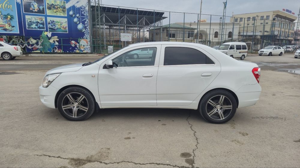 Chevrolet Cobalt avtomat 
2022-yil
P