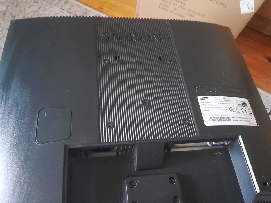 Monitor LCD Samsung SyncMaster 913N - 19" - Functionare perfecta