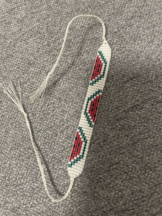 Vand bratari si zgardane…. Stergare pentru cosarca