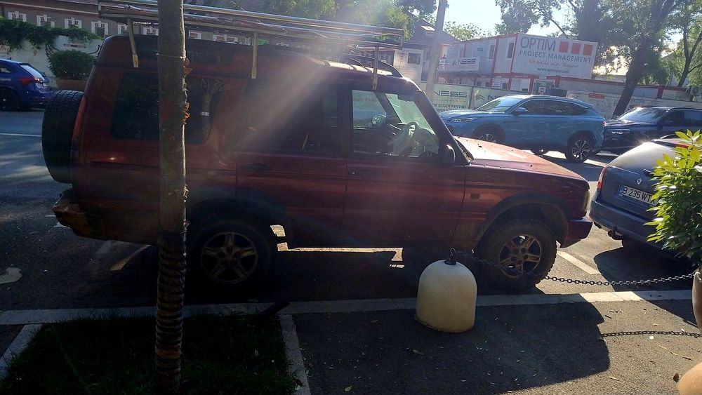 Vand mașina Land Rover Discovery