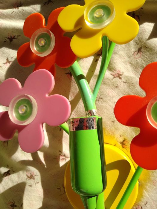 Lustra,aplica flori copii, abajururi sticla groasa pentru spatii umede