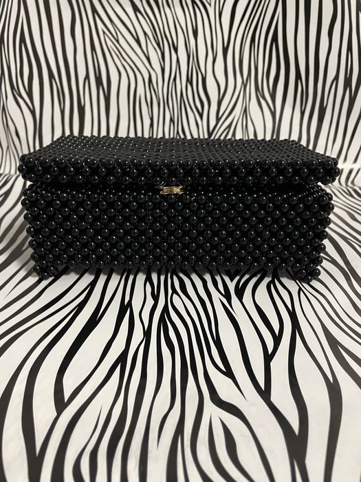 Шкатулка из бусин