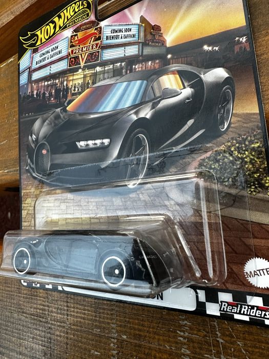 Продаю Hot Wheels Premium