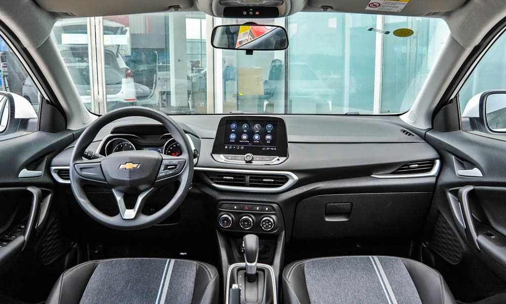 Tracker 2025-yil 12000 km probeg