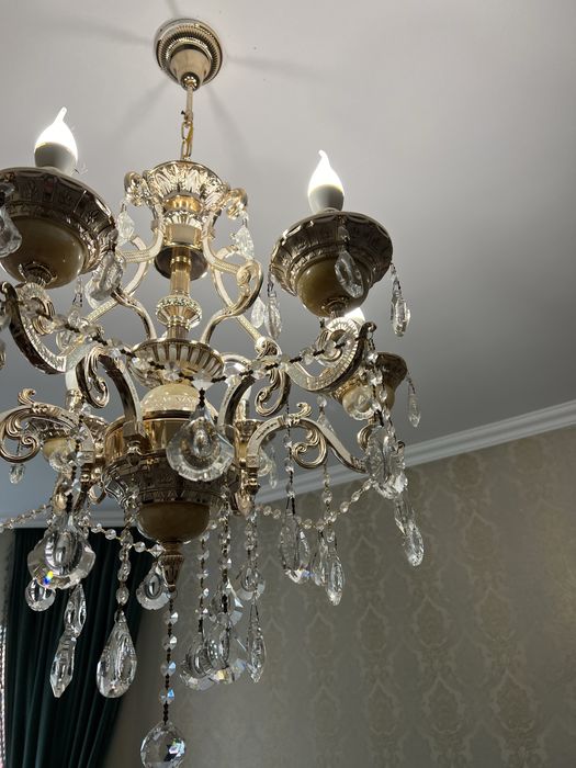 Люстра классическая