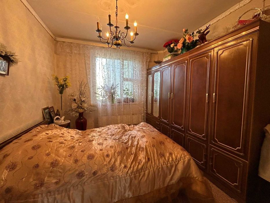 Продажа 3-комнатной квартиры в 7 мкр