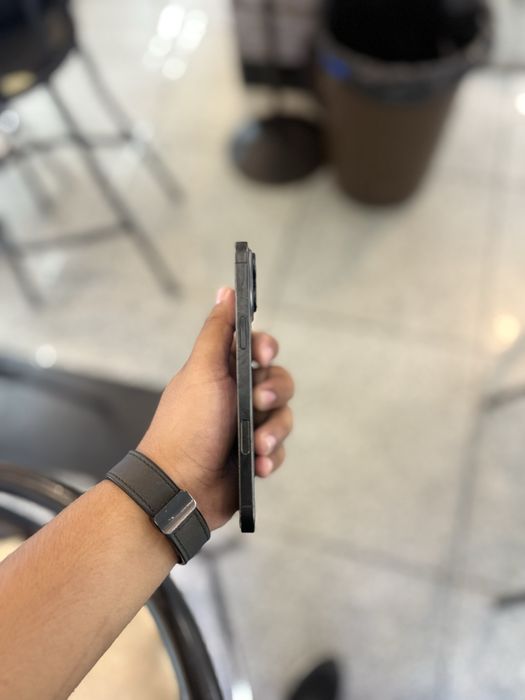 Продам iphone 16 pro max